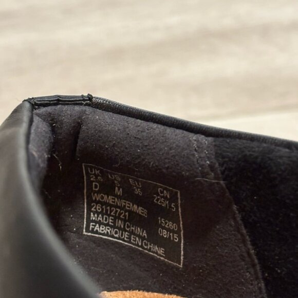 Clark’s Juliet Monte black leather slip on shoe size 5- like new! - Picture 6 of 8